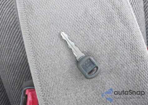 1997 Chevrolet S-10 Ls Sportside from USA, damaged, VIN 1GCCS14X5V8121295